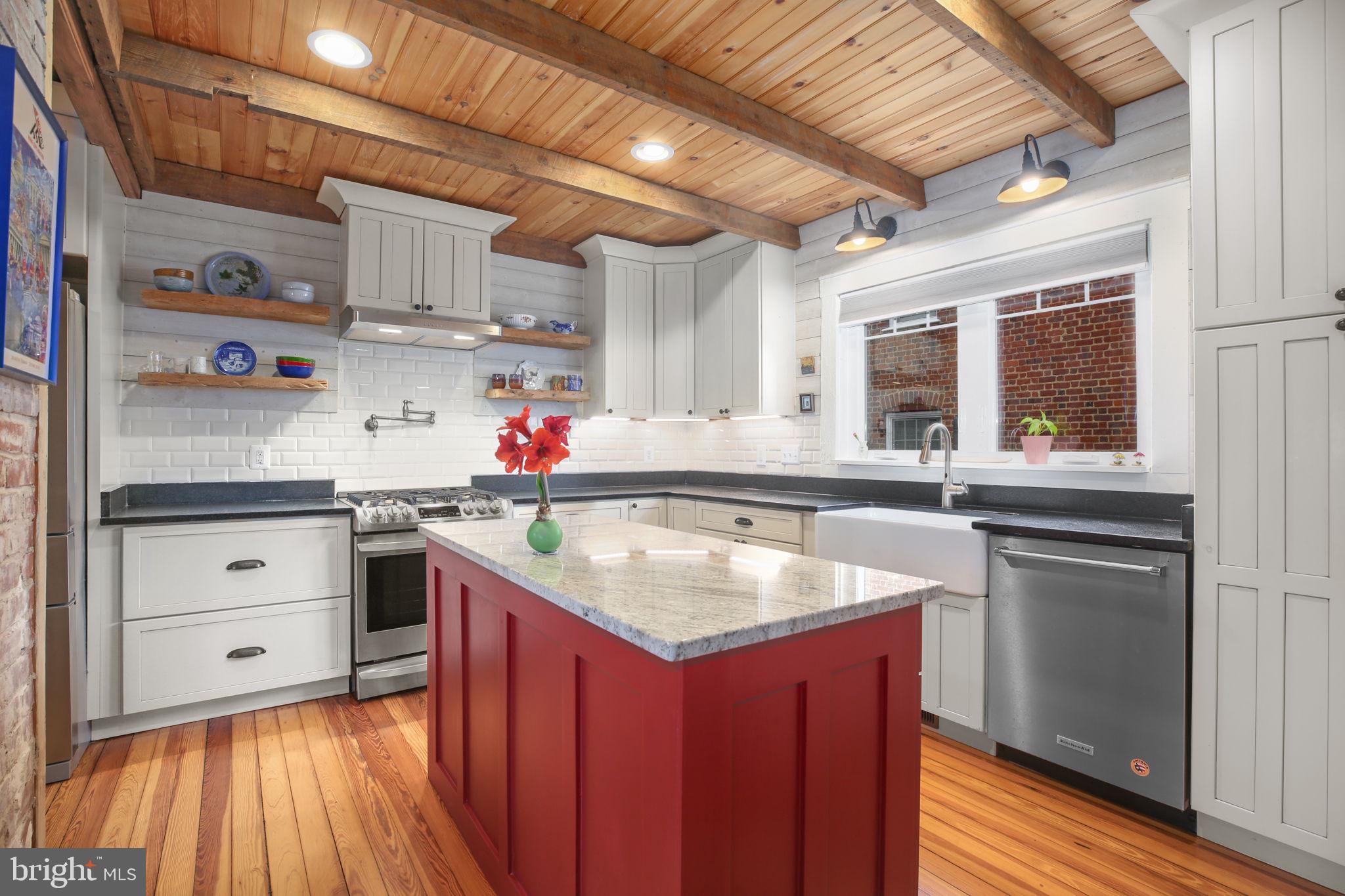 COLLEGE TERRACE - Residential