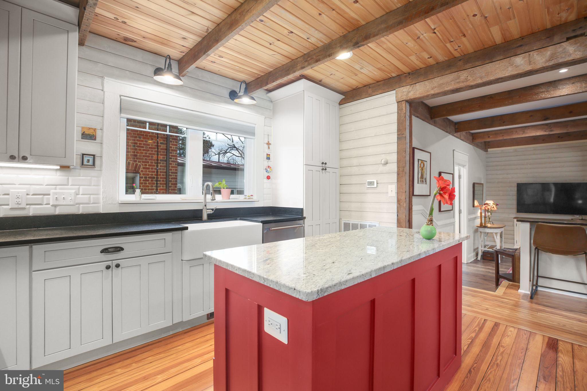 COLLEGE TERRACE - Residential