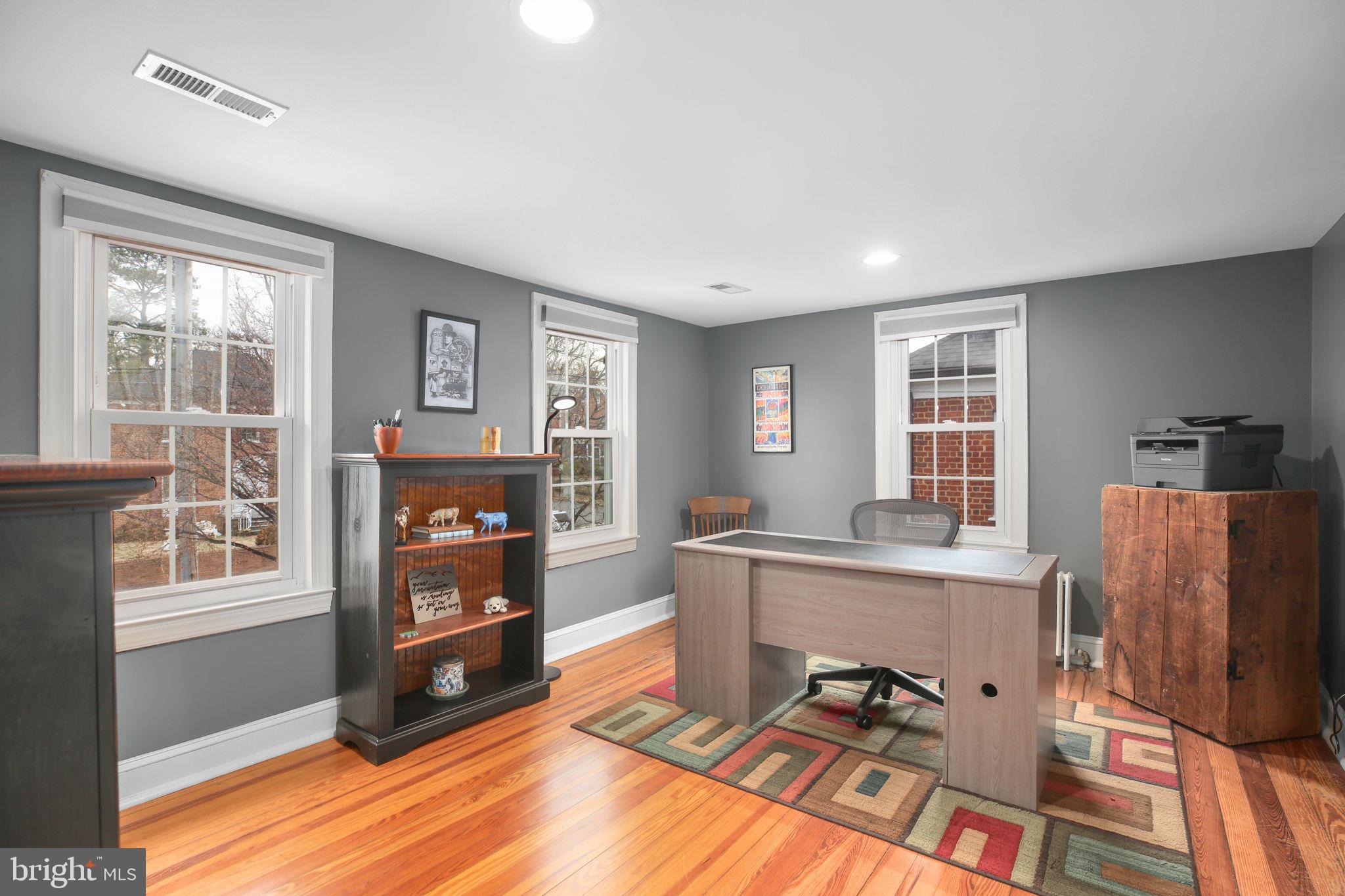 COLLEGE TERRACE - Residential