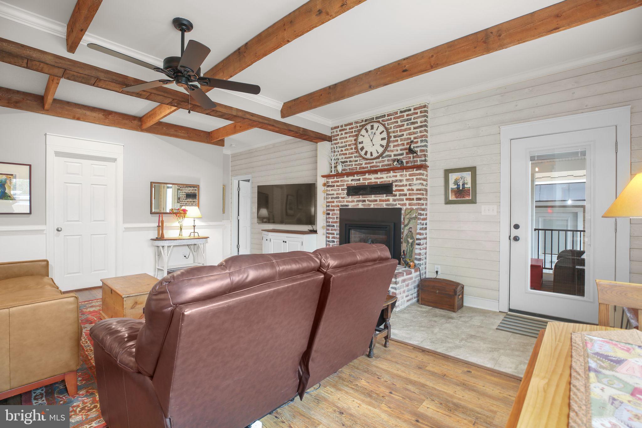 COLLEGE TERRACE - Residential