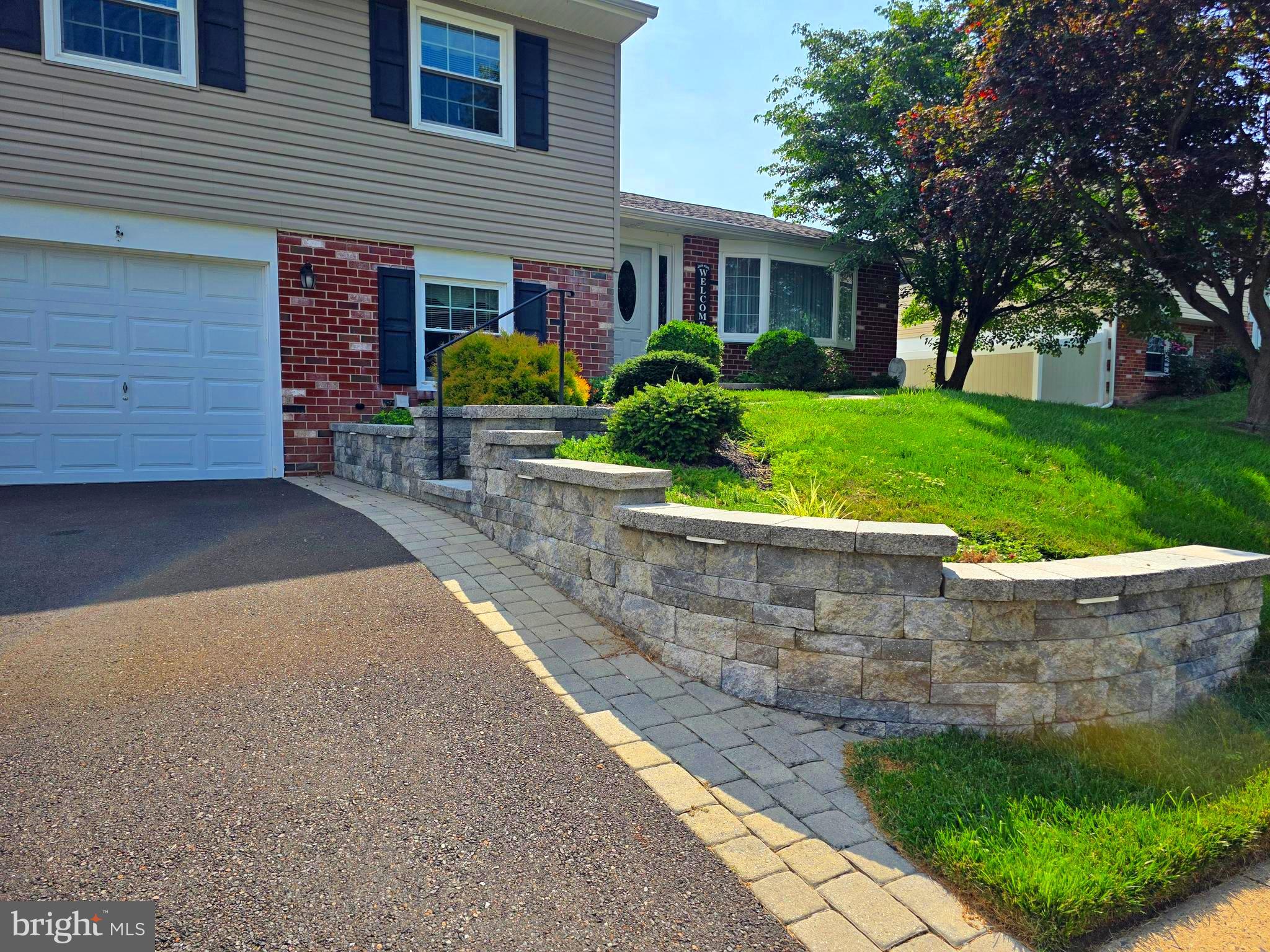 687 CEDARBROOK ROAD