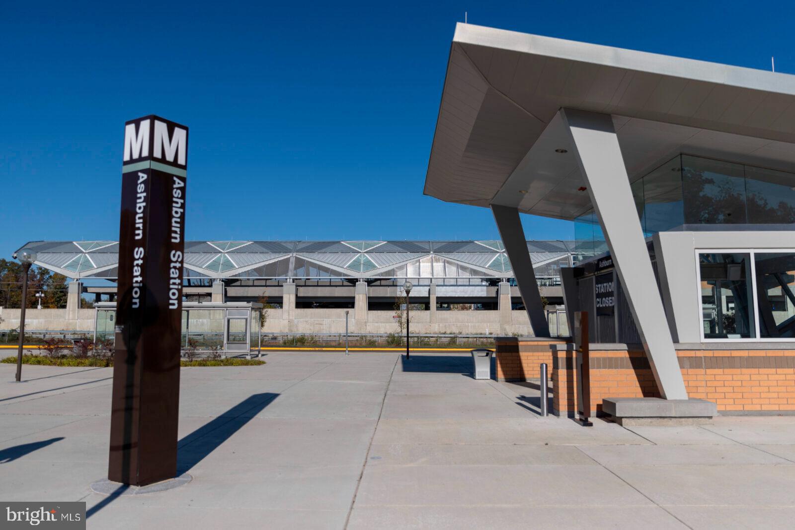 ASHBROOK PLACE - Residential Lease