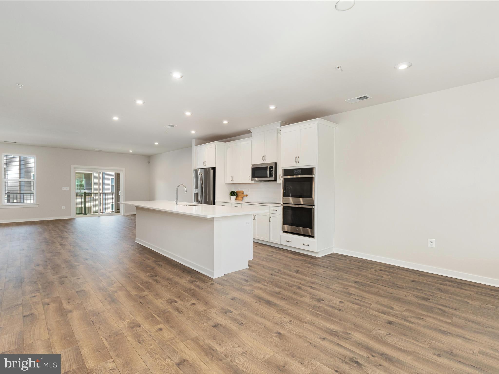 ASHBROOK PLACE - Residential Lease