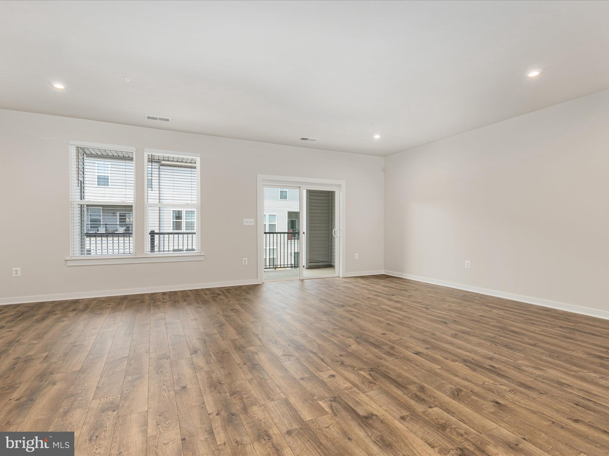 ASHBROOK PLACE - Residential Lease