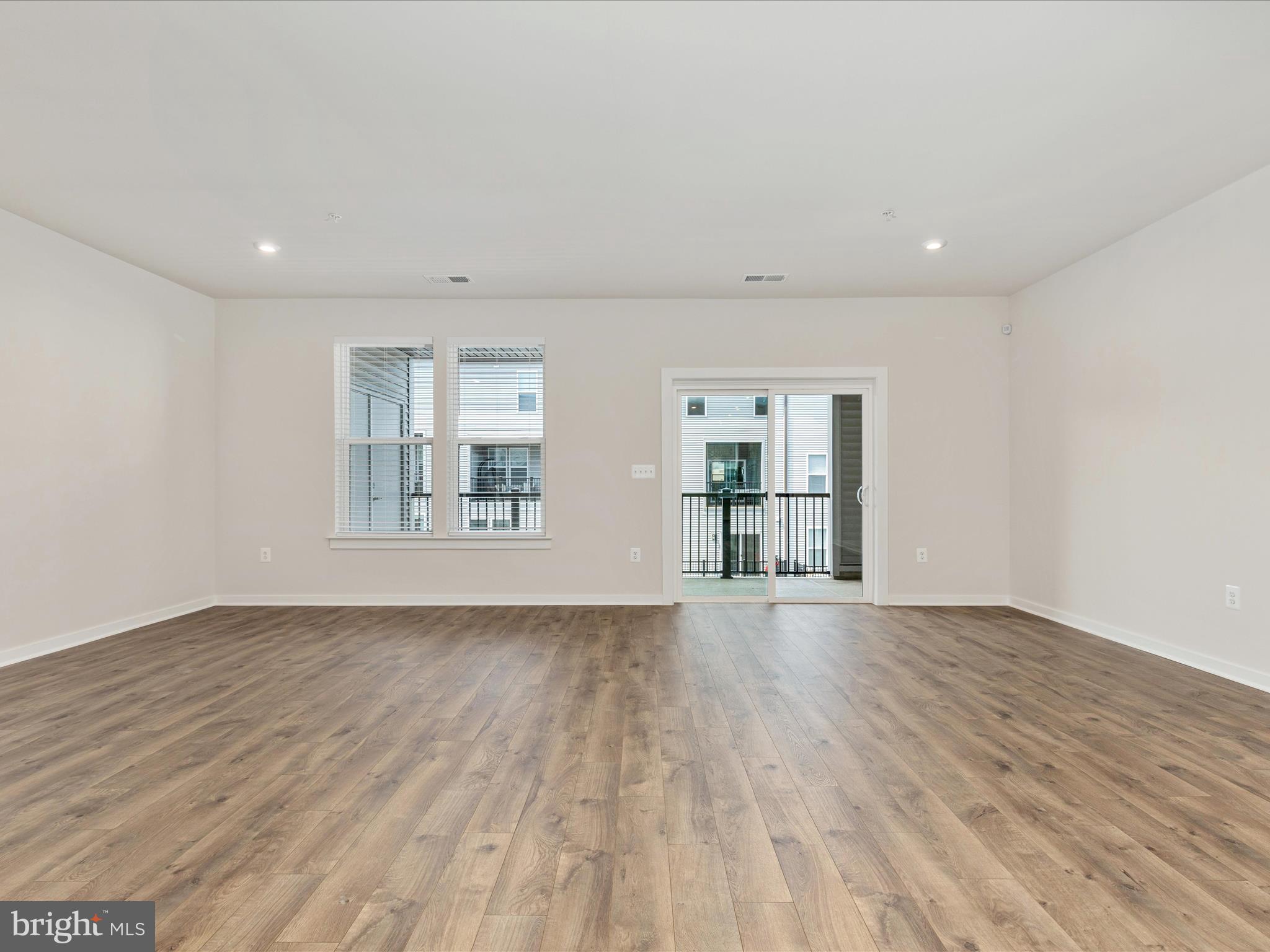 ASHBROOK PLACE - Residential Lease