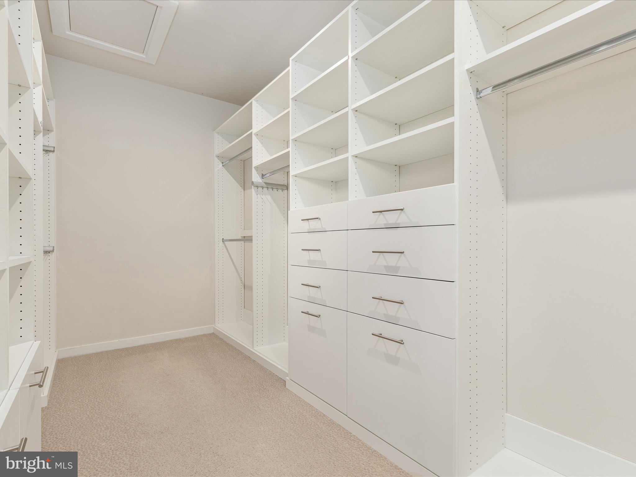 ASHBROOK PLACE - Residential Lease