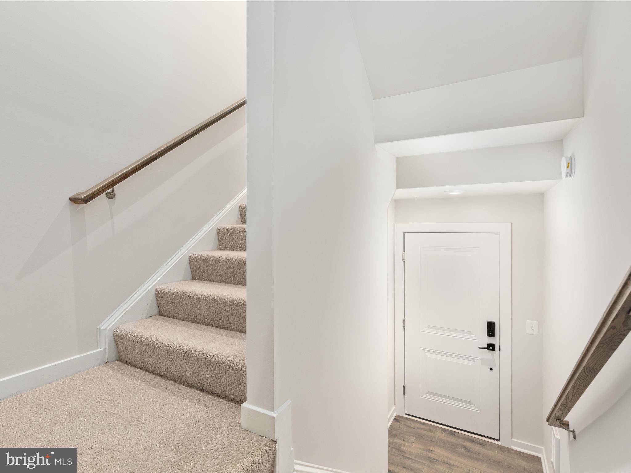 ASHBROOK PLACE - Residential Lease