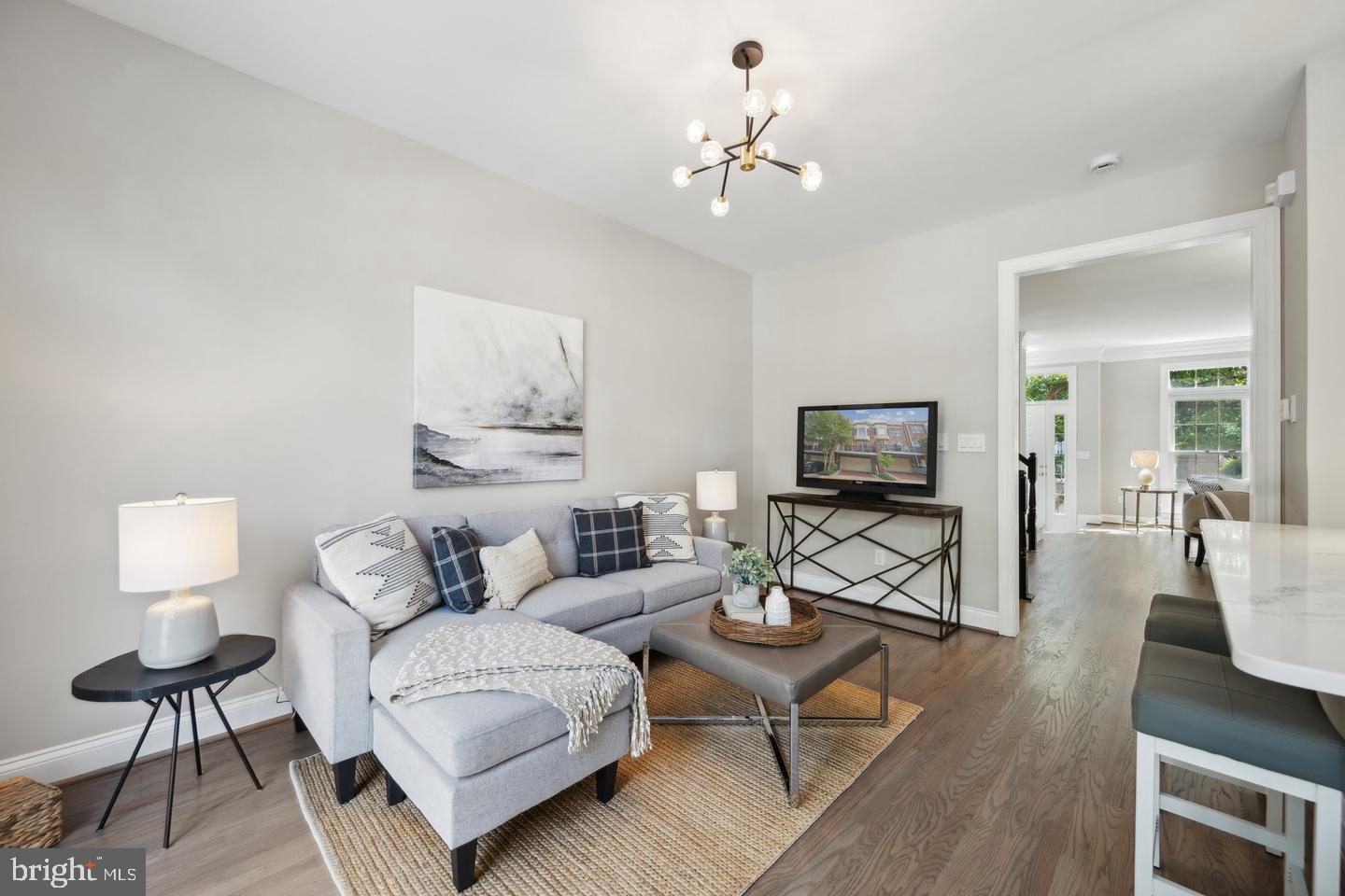 PALISADES PARK - Residential Lease