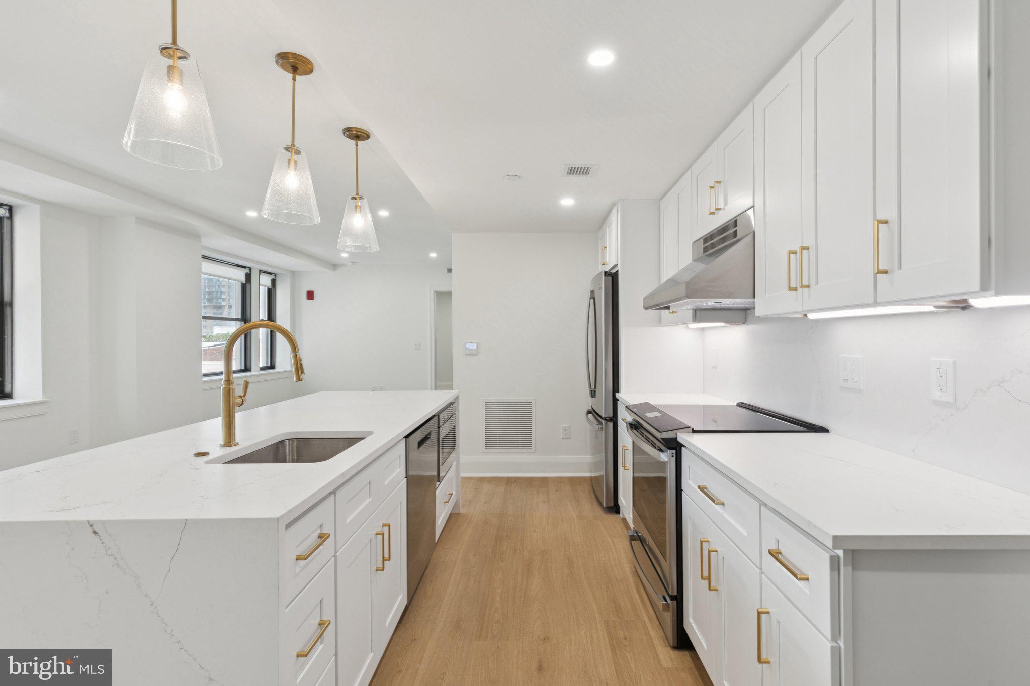 RITTENHOUSE SQUARE - Residential Lease