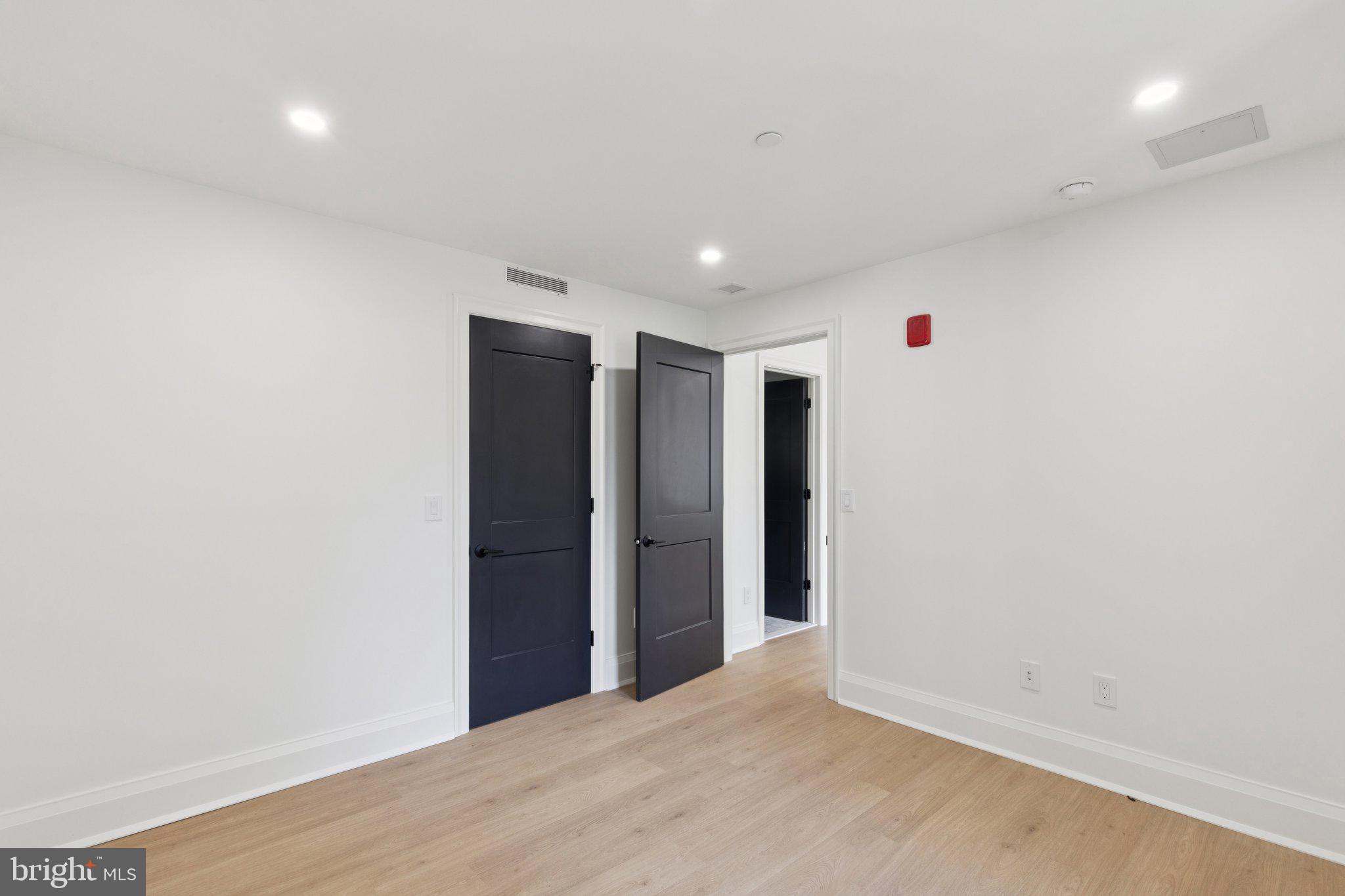 RITTENHOUSE SQUARE - Residential Lease