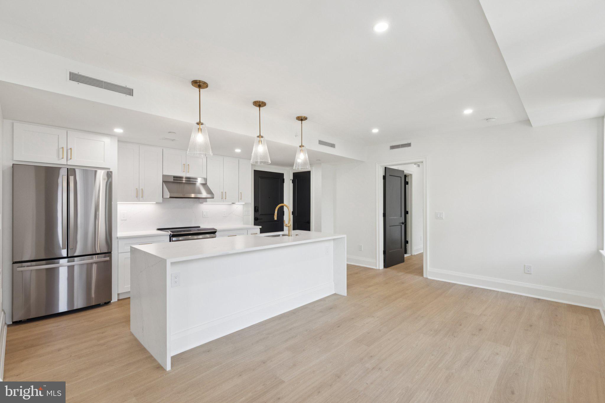 RITTENHOUSE SQUARE - Residential Lease