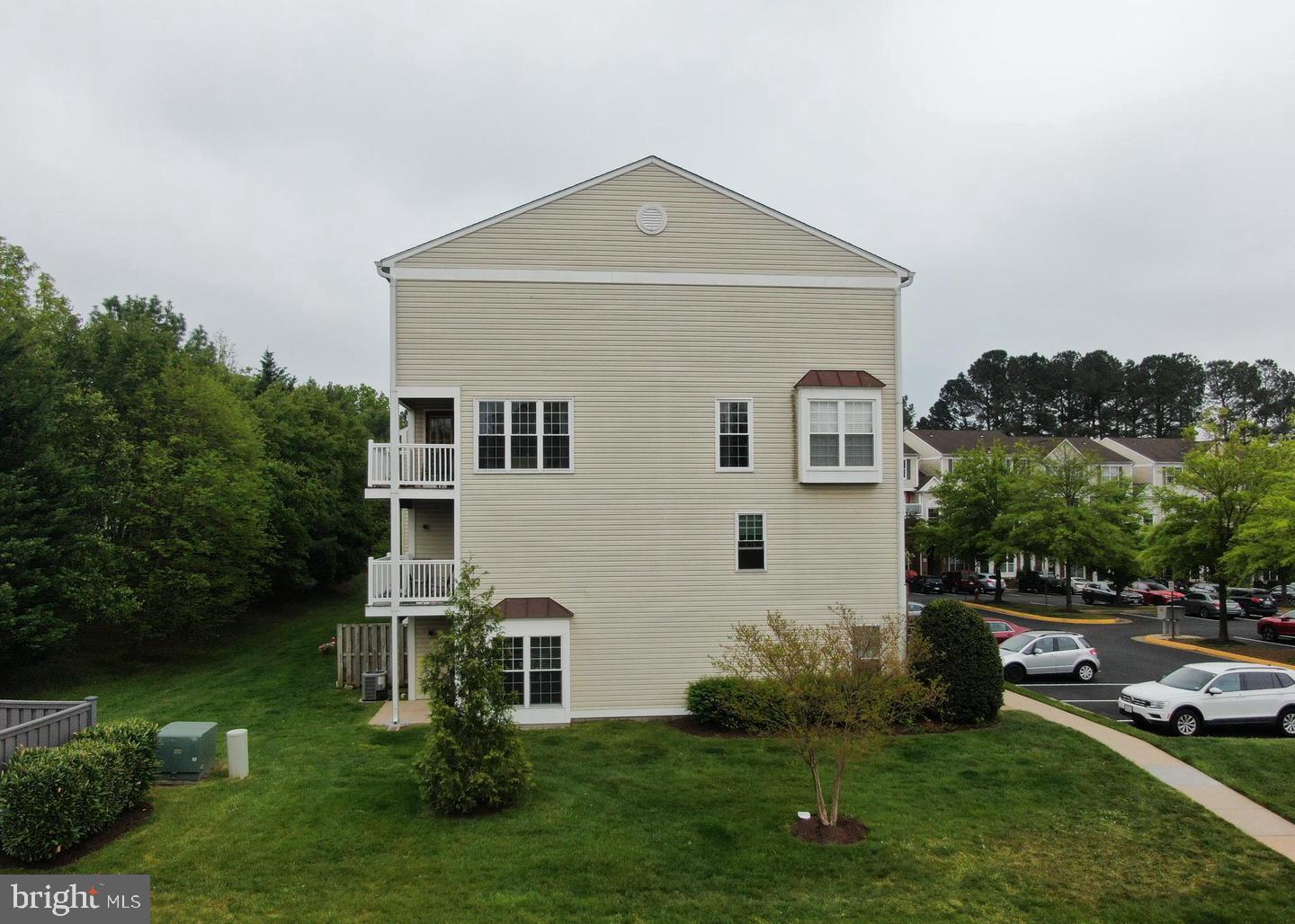 46920 COURTYARD SQUARE