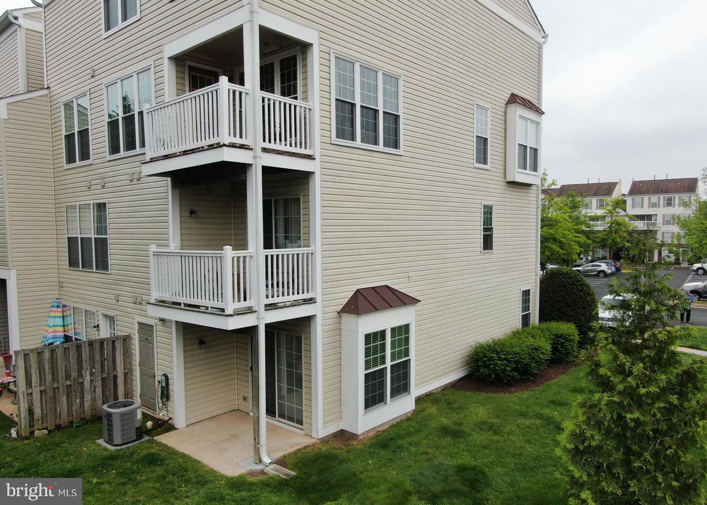 46920 COURTYARD SQUARE