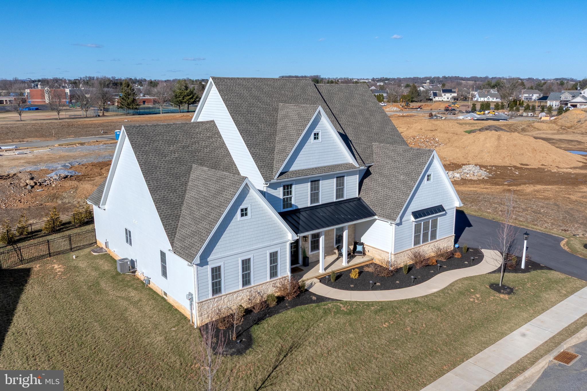 STONEHENGE ESTATES - Residential