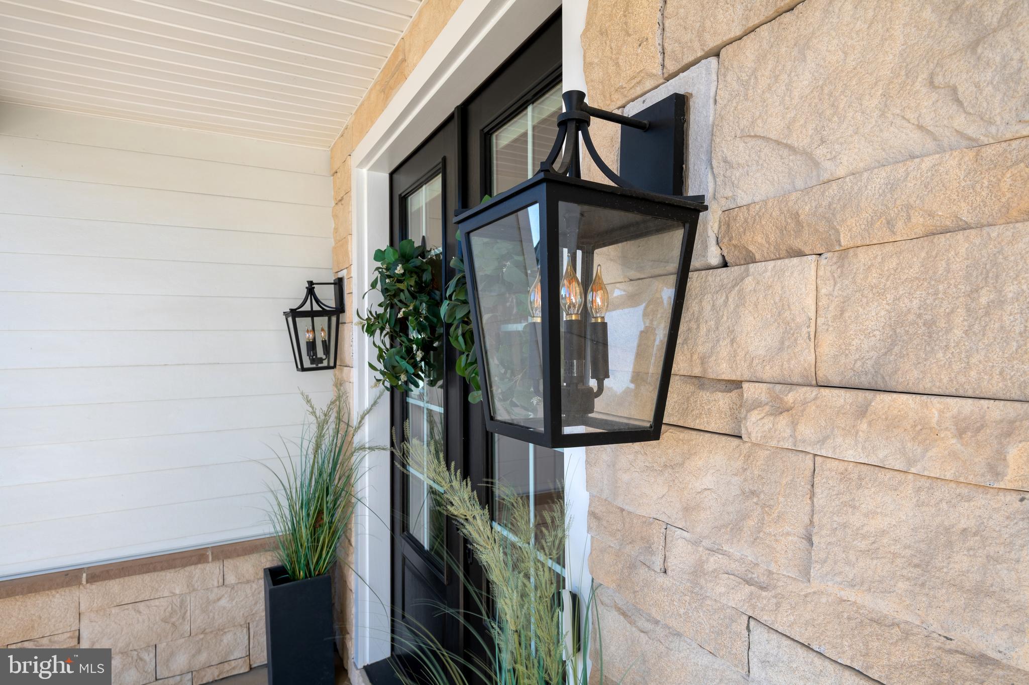 STONEHENGE ESTATES - Residential