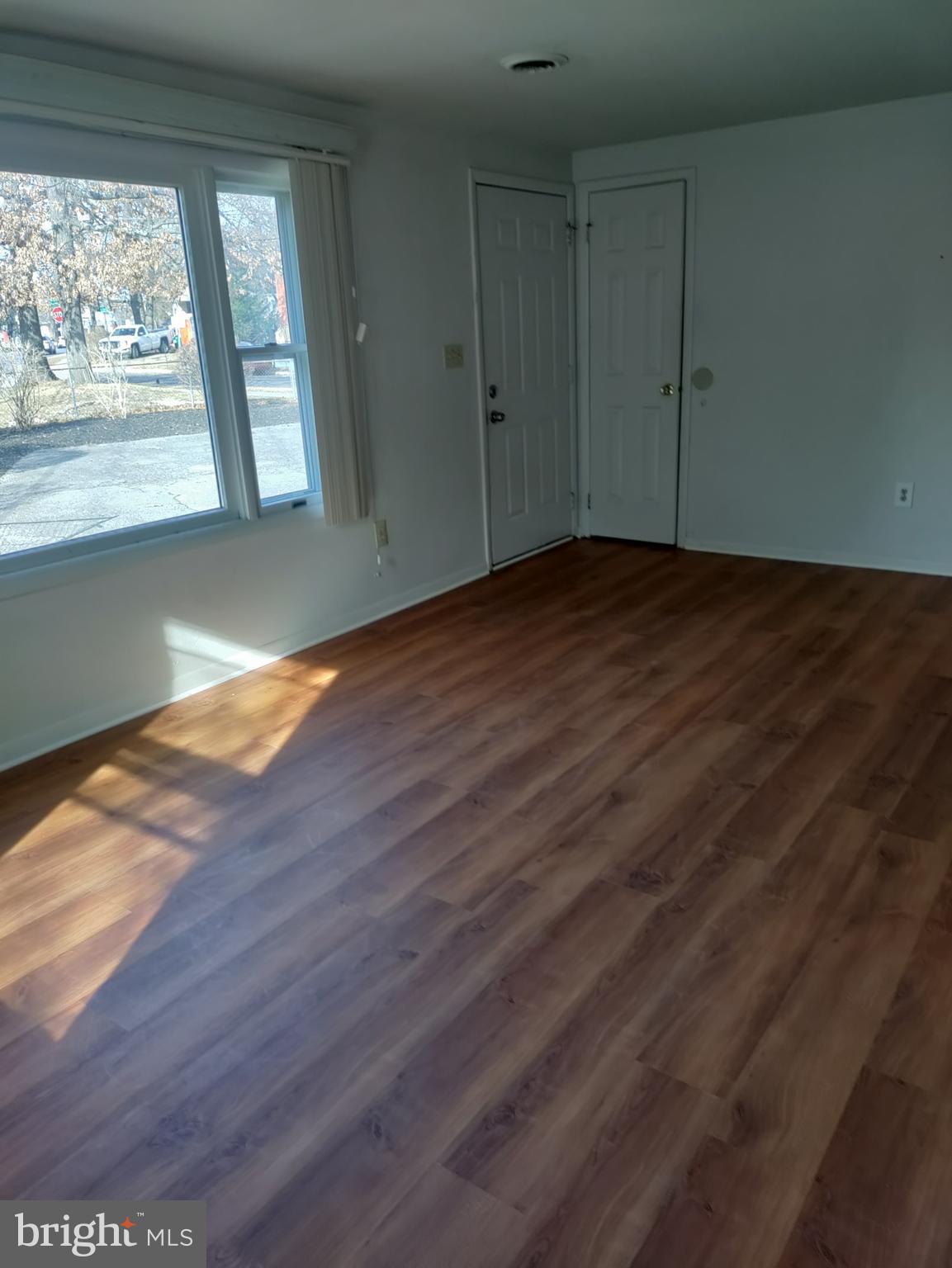 816 ISLINGTON STREET