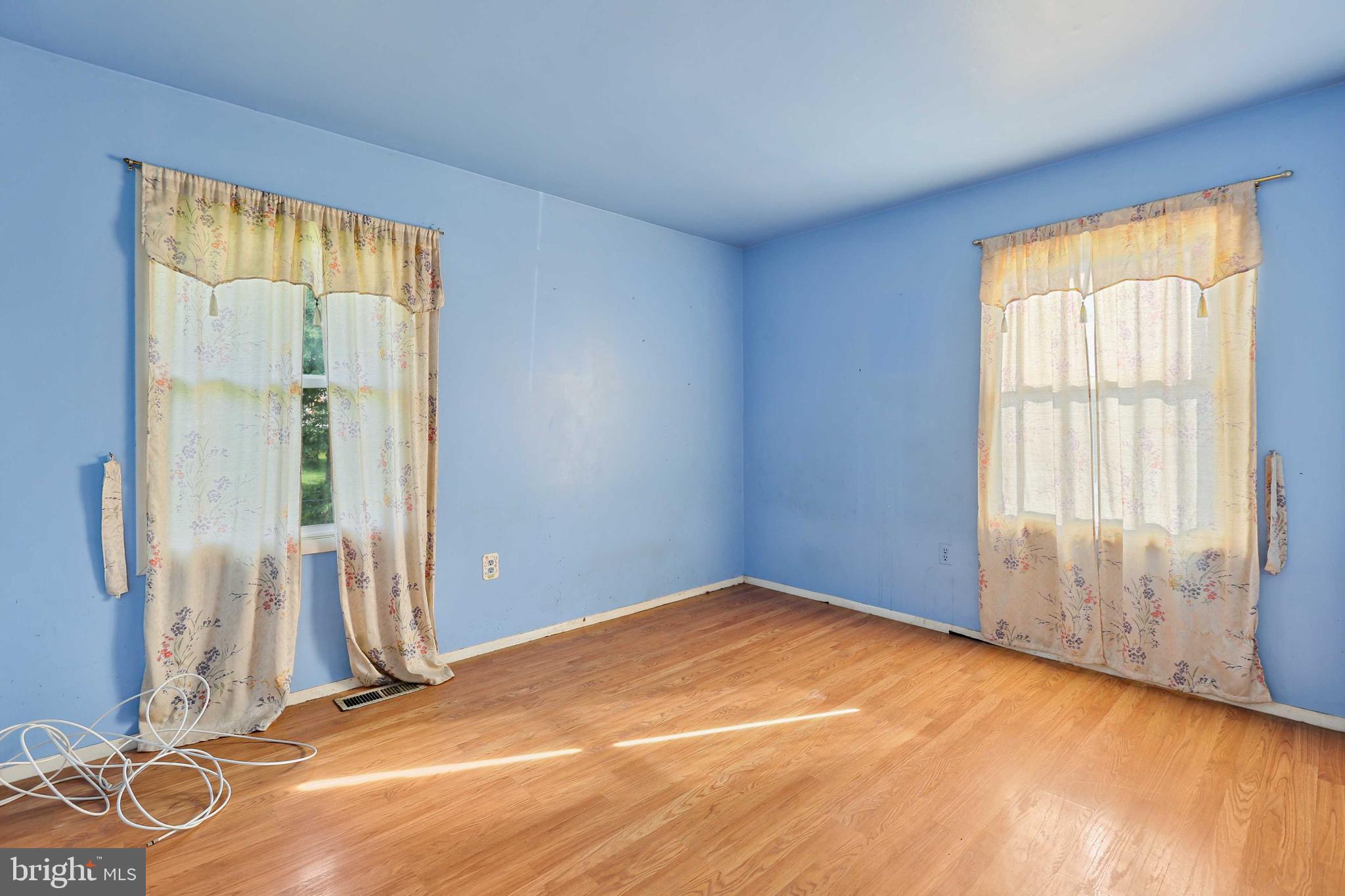 FOUR SEASONS ESTATES - Residential