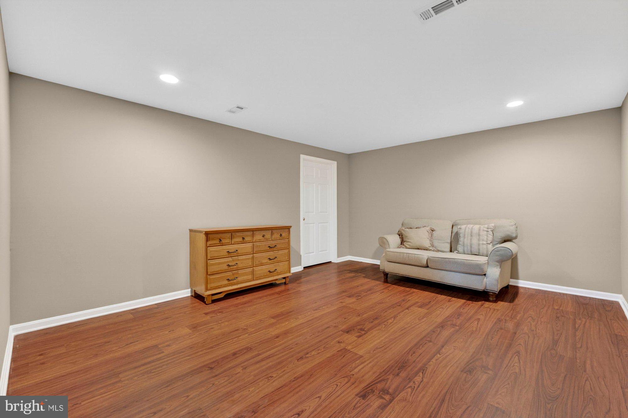 TILTON VALLEY ESTATES - Residential