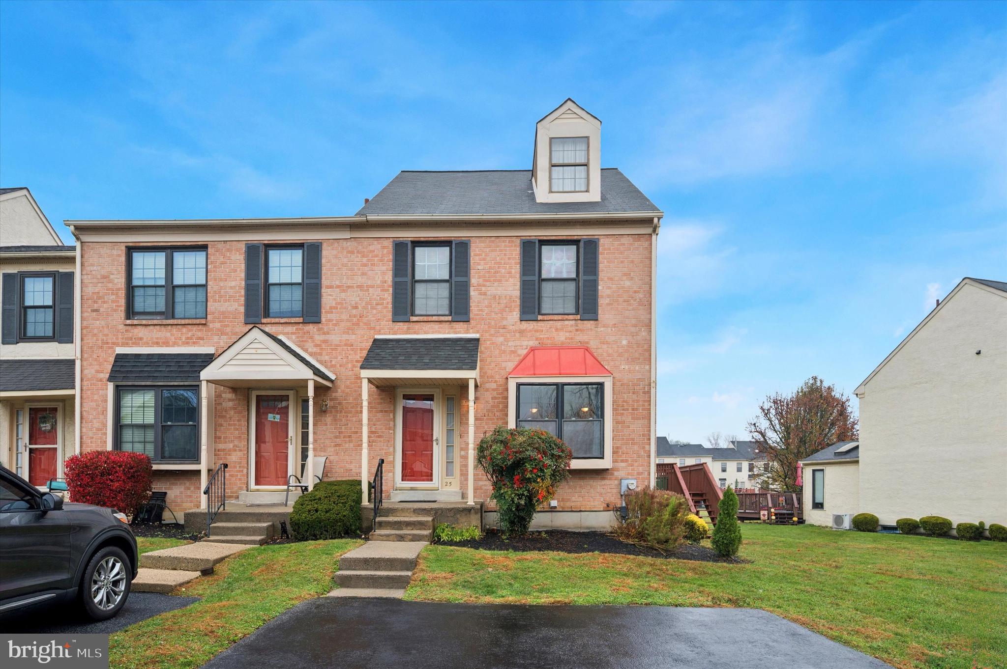 CAMBRIDGE SQ - Residential Lease