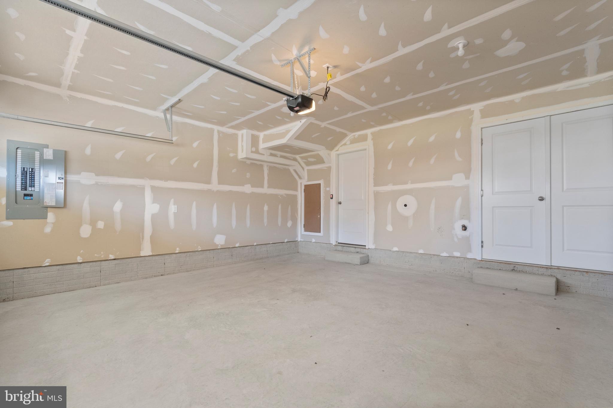 PATAPSCO GLEN - Residential Lease