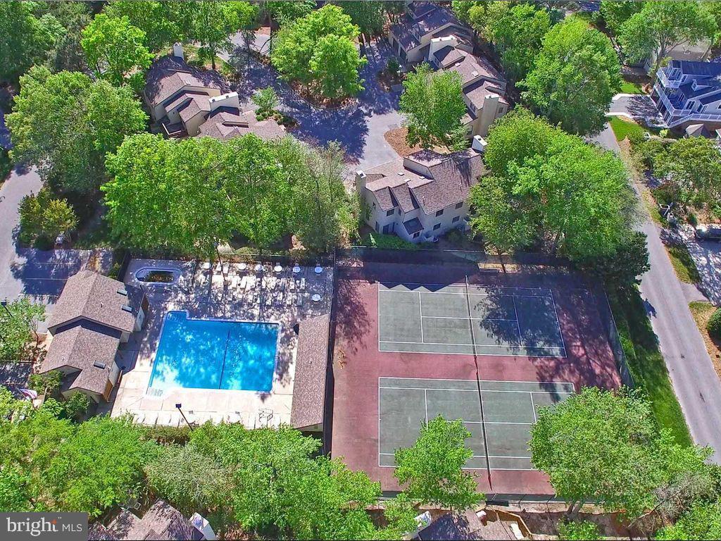 332 FORSYTHIA COURT D