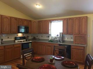 LAKE COVENTRY - Residential