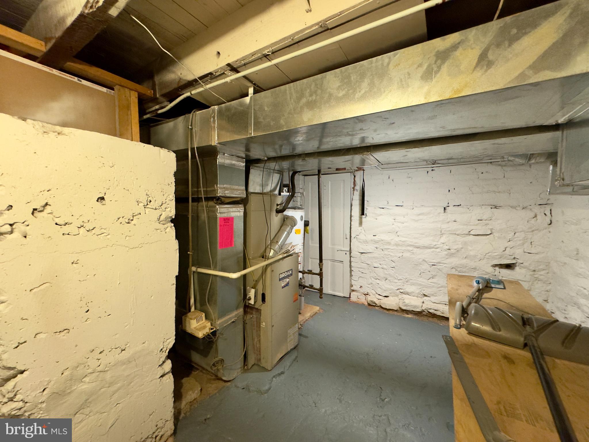 HAMPDEN HISTORIC DISTRICT - Residential Lease