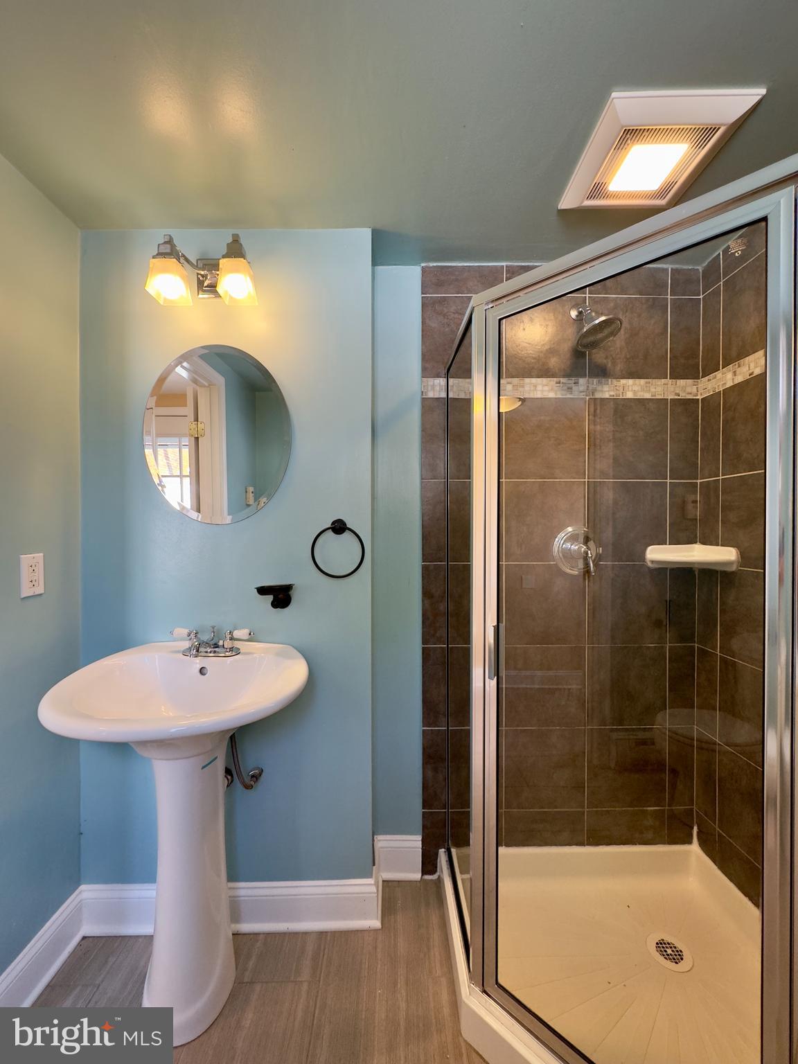 HAMPDEN HISTORIC DISTRICT - Residential Lease