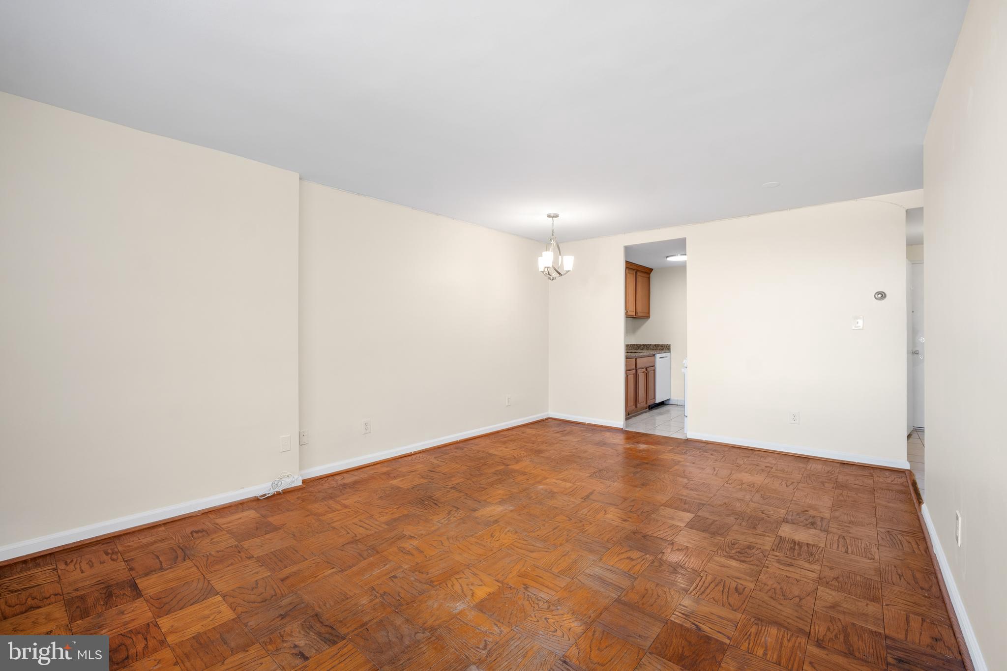 FORTY SIX HUNDRED - Residential