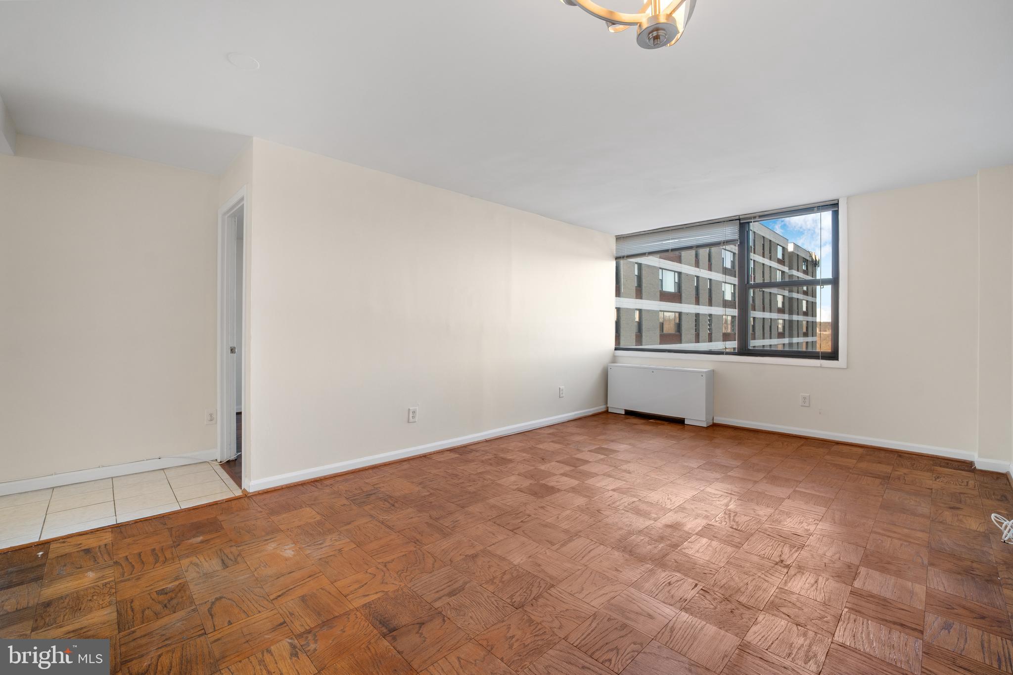 FORTY SIX HUNDRED - Residential