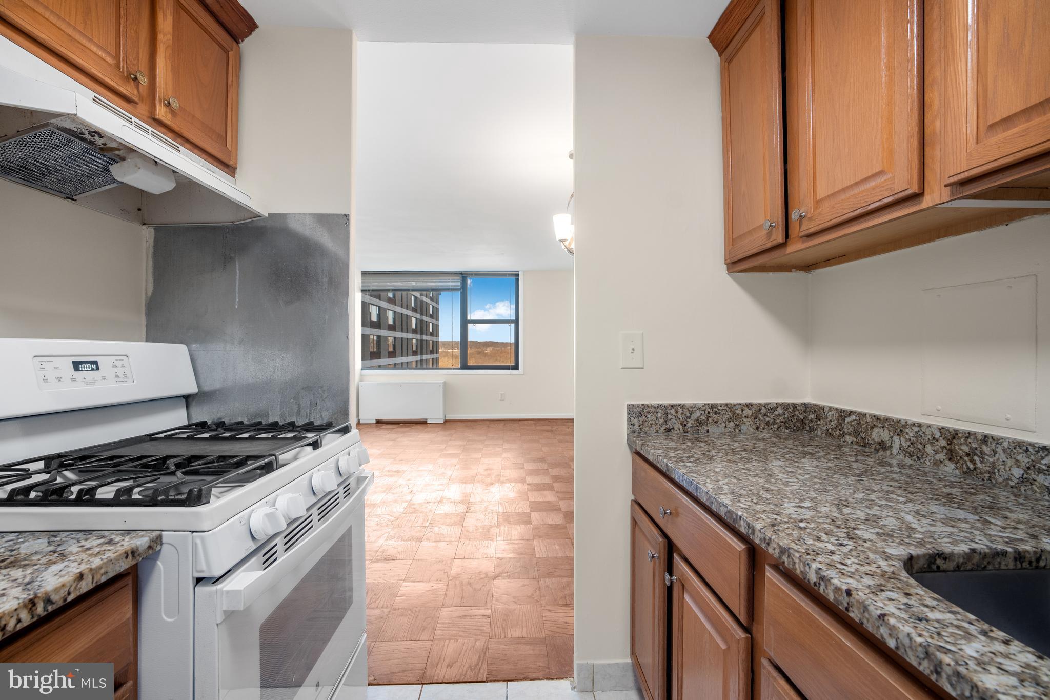 FORTY SIX HUNDRED - Residential