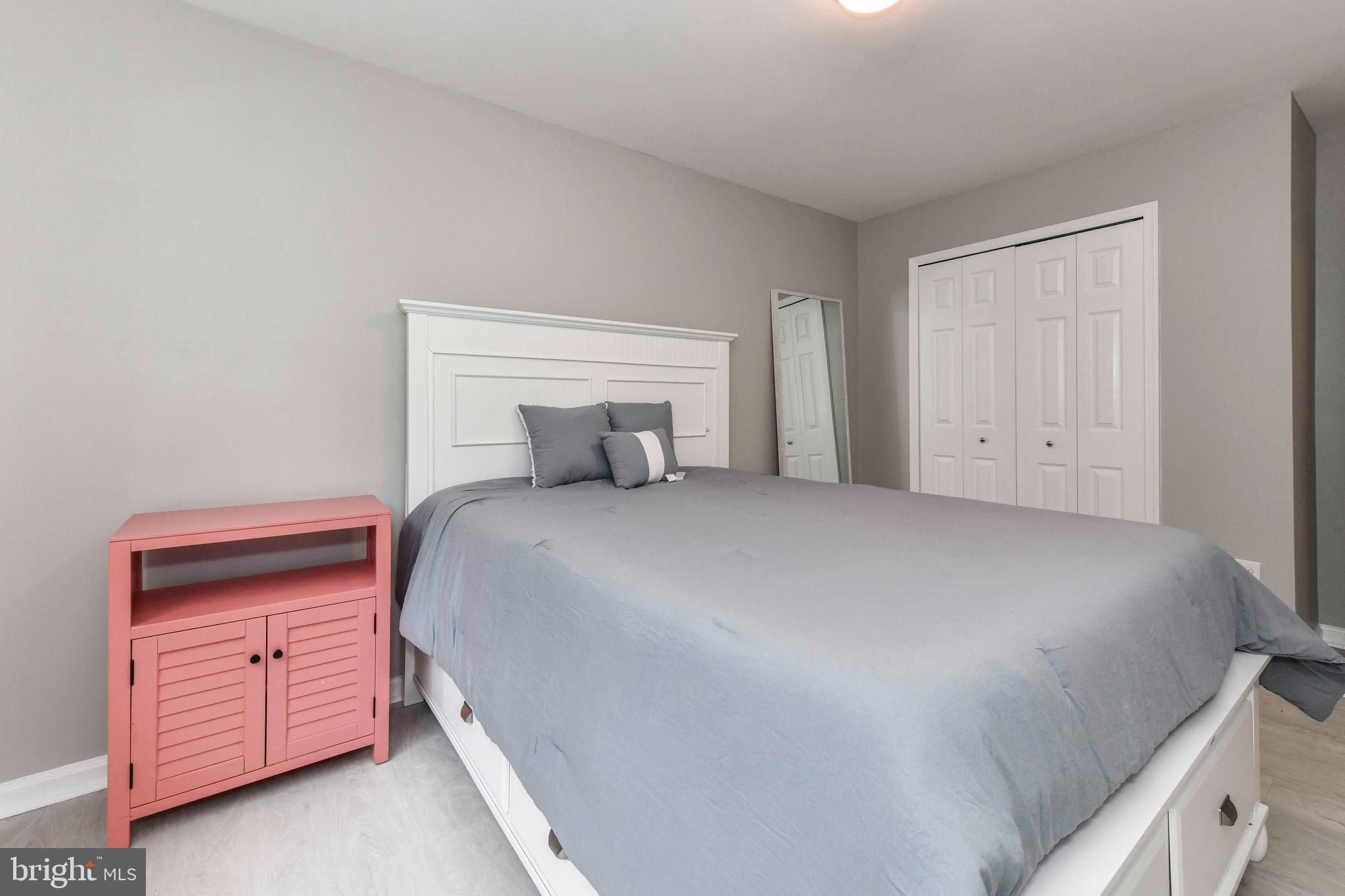 HAMPTON FOREST - Residential