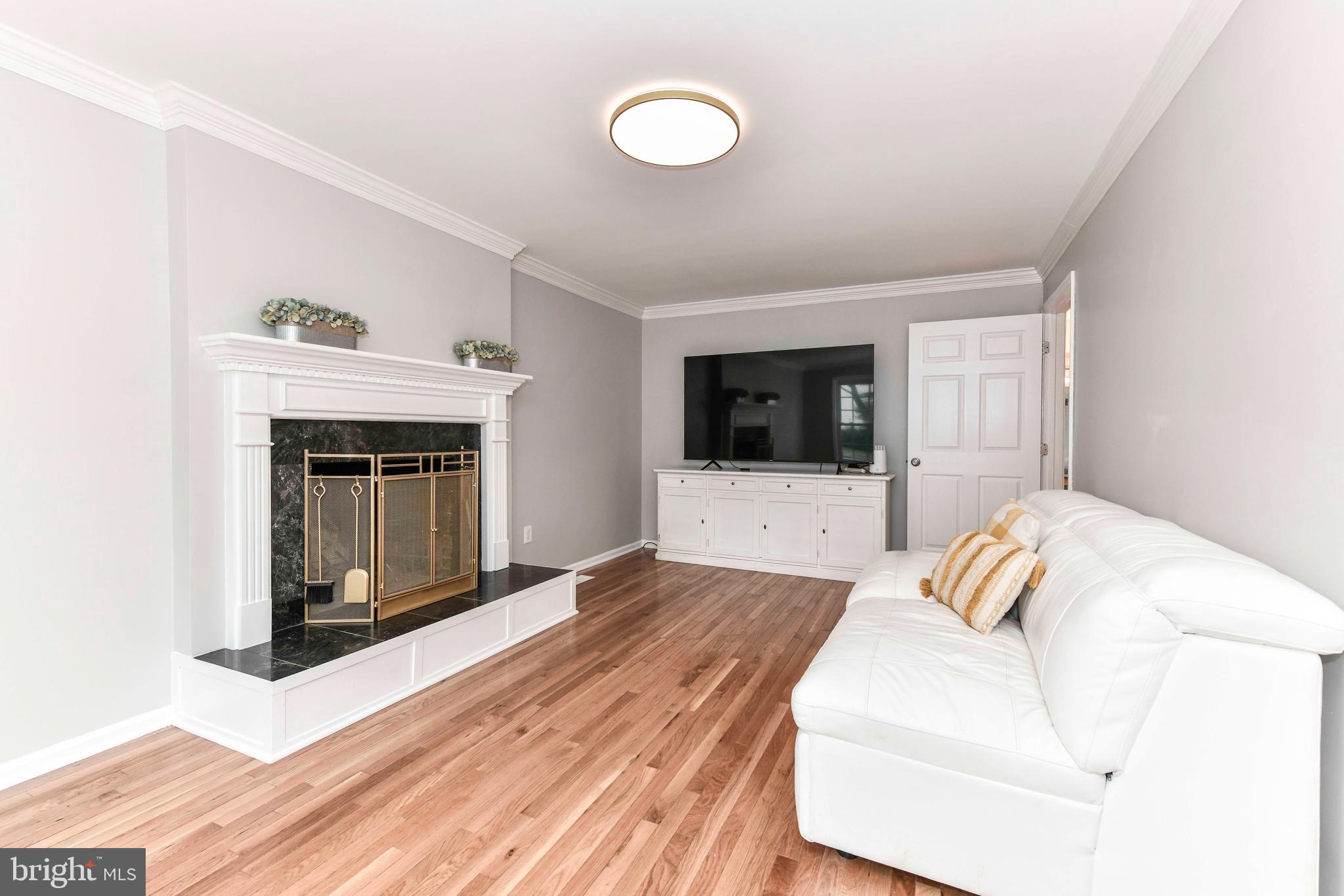 HAMPTON FOREST - Residential