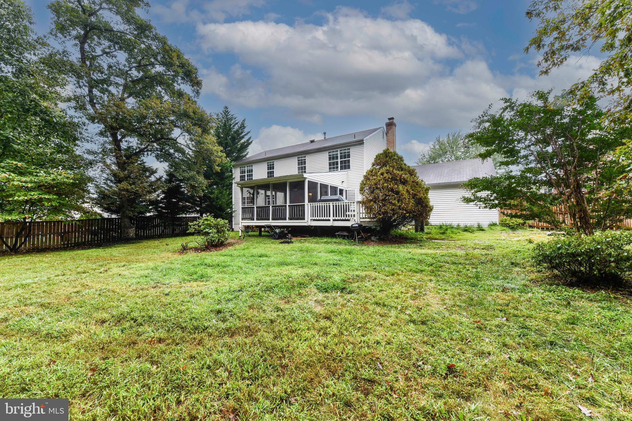 HAMPTON FOREST - Residential