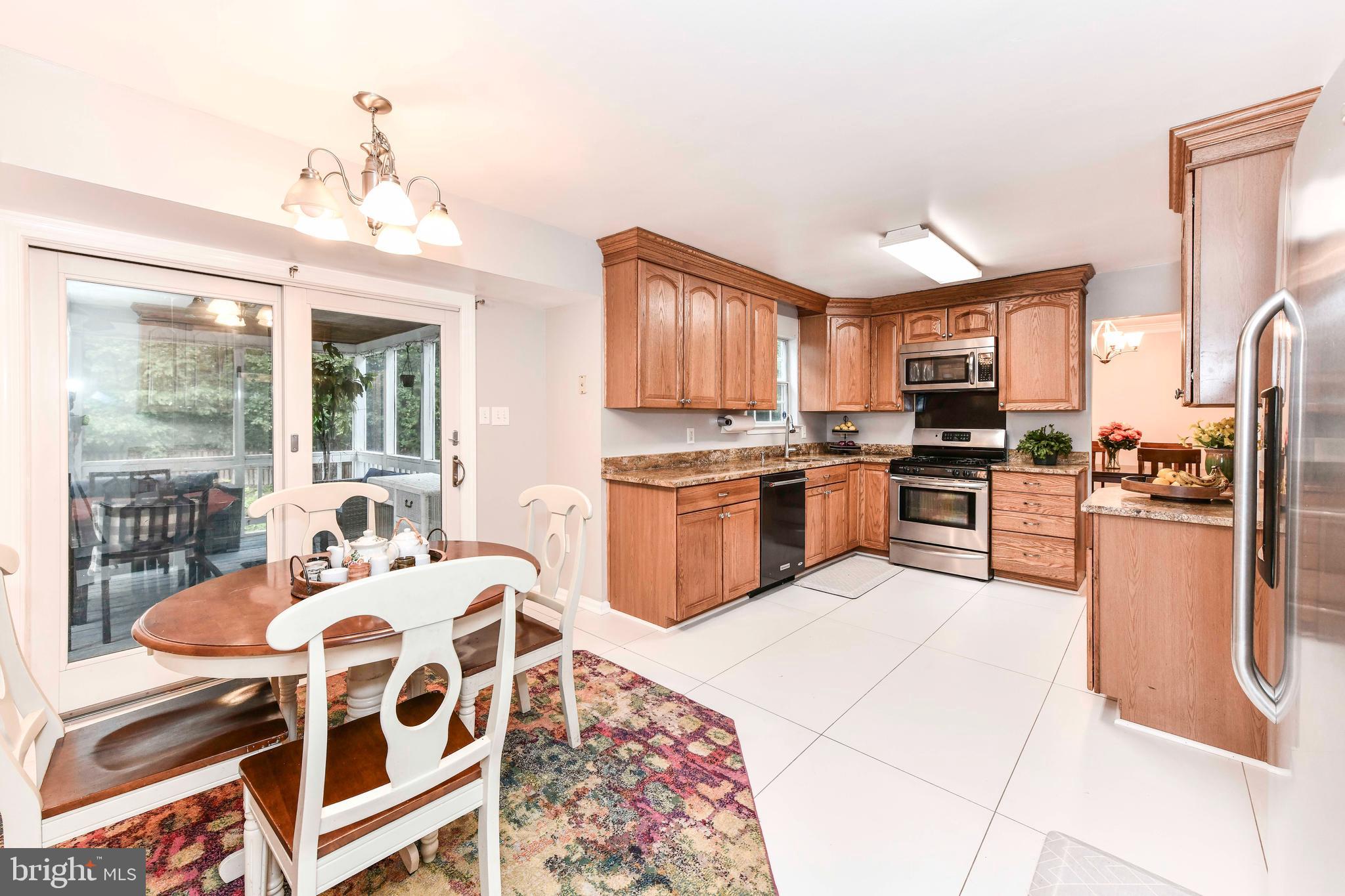 HAMPTON FOREST - Residential