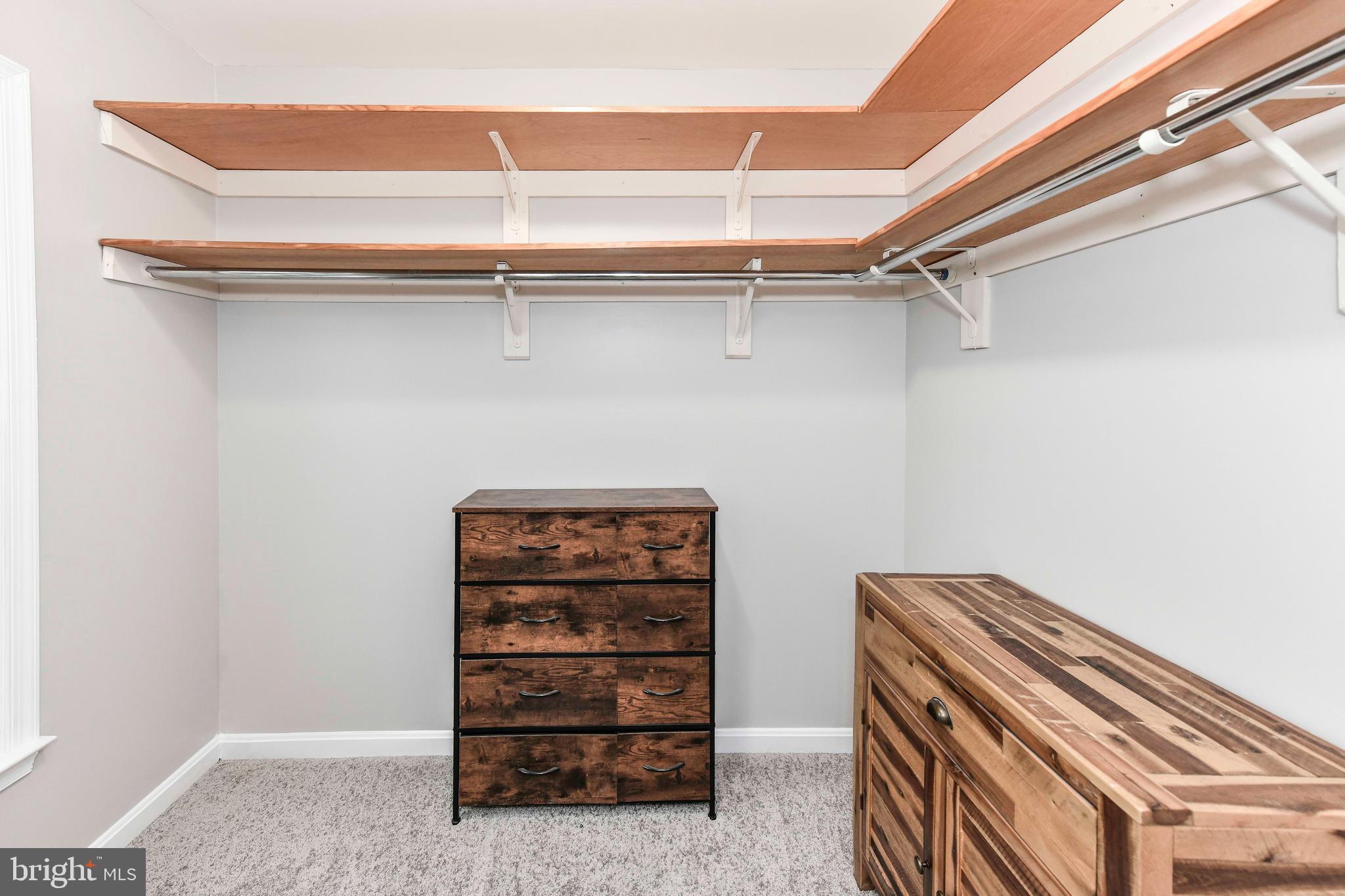 HAMPTON FOREST - Residential