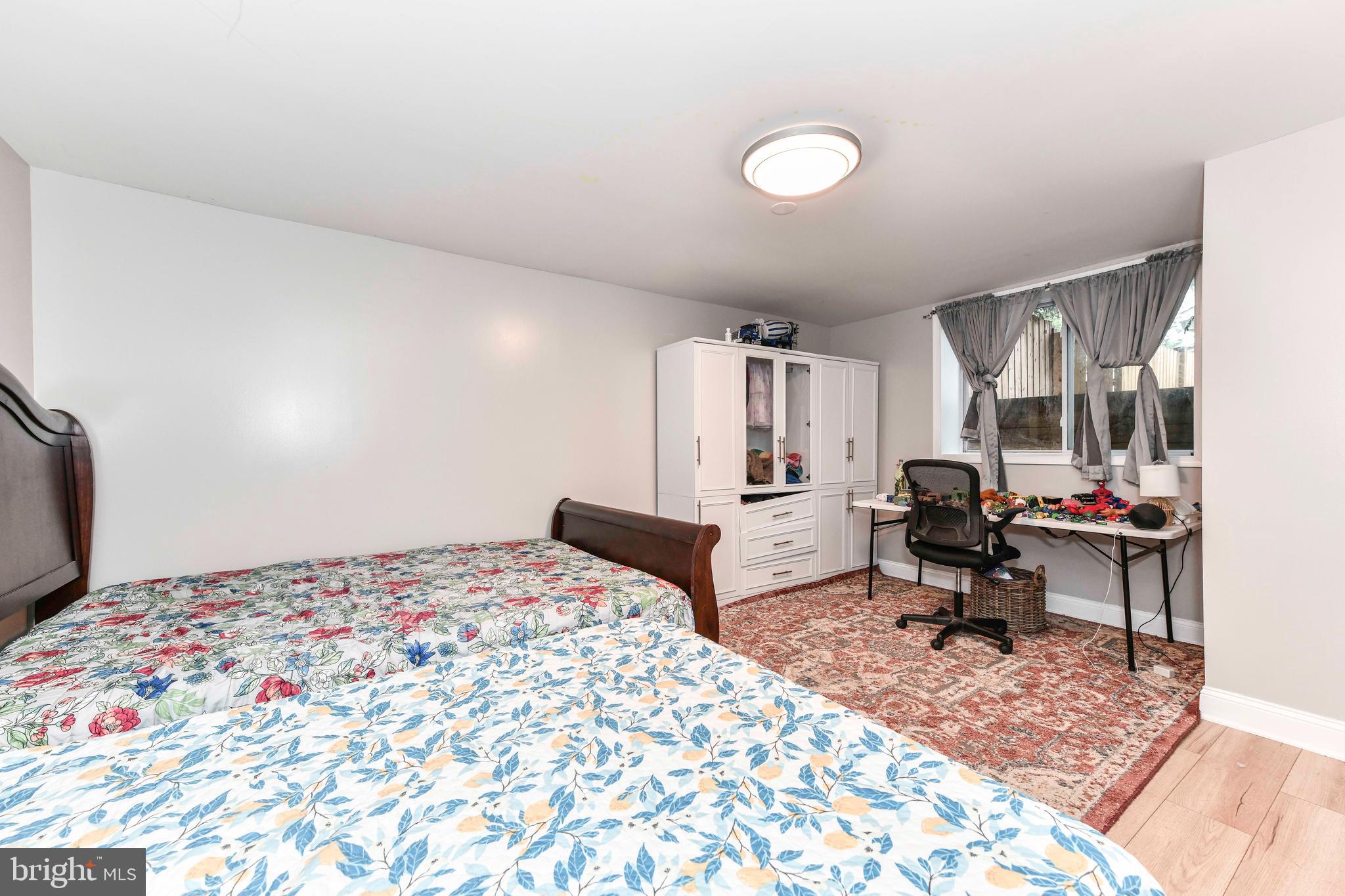 HAMPTON FOREST - Residential