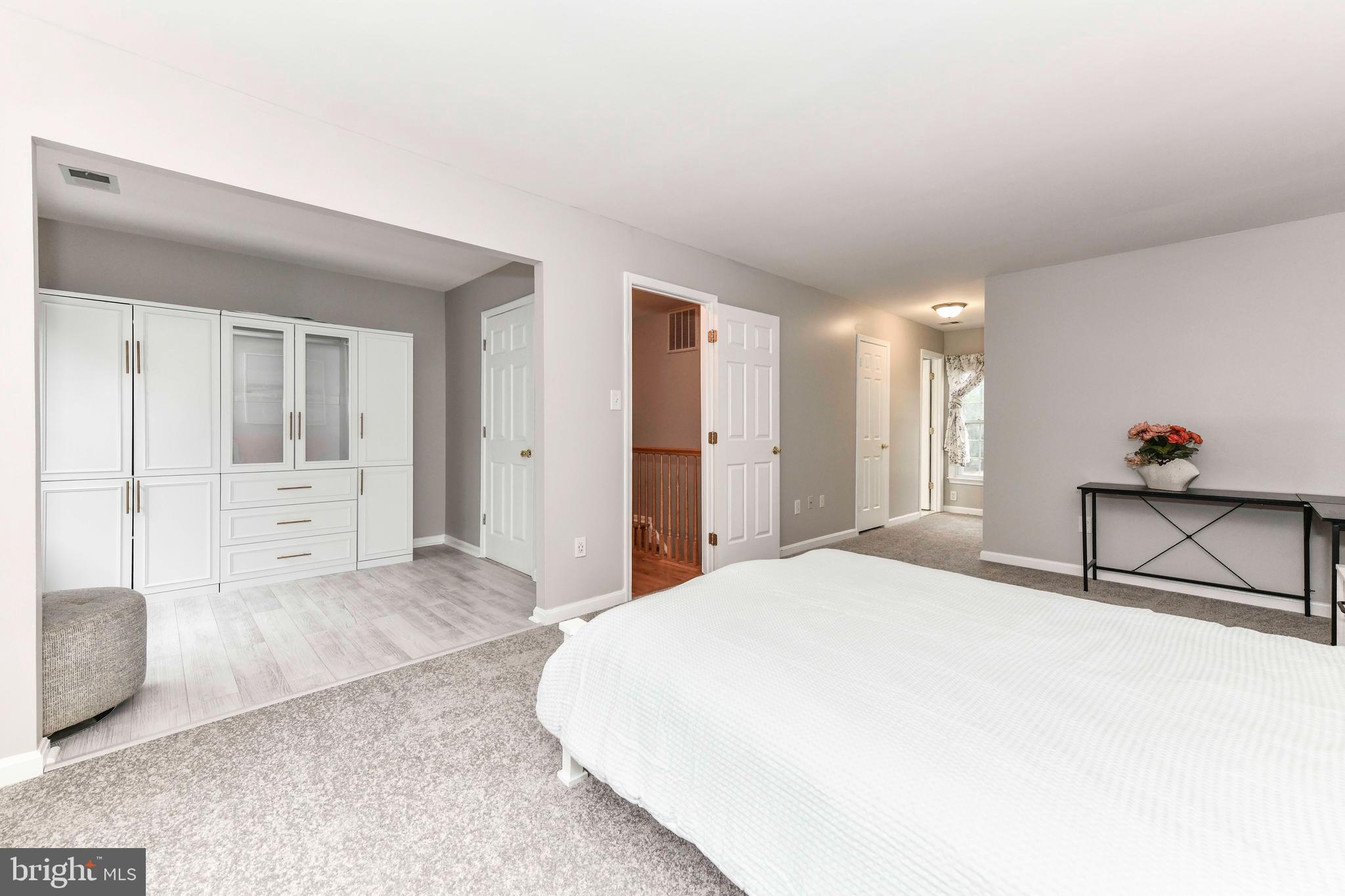 HAMPTON FOREST - Residential