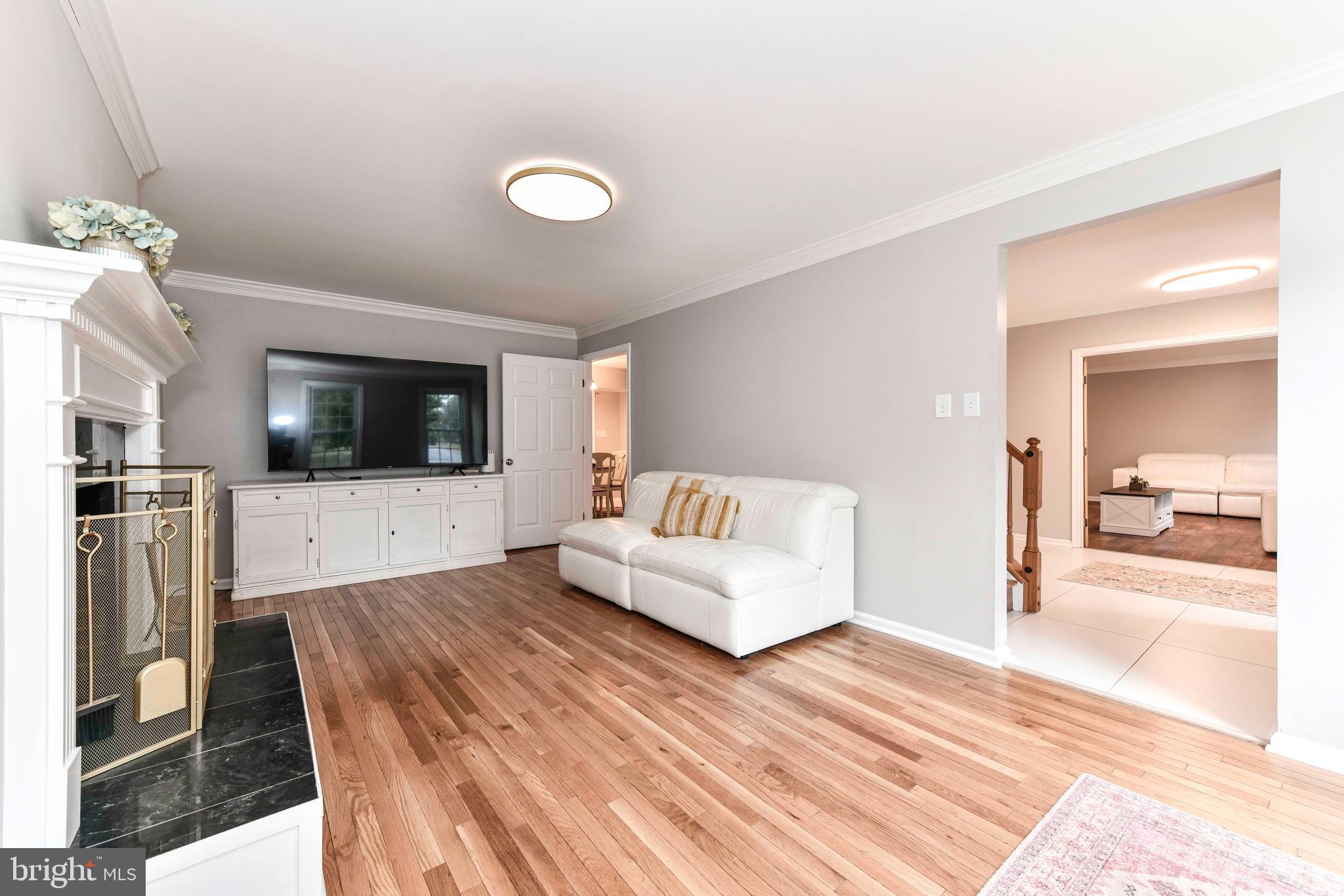 HAMPTON FOREST - Residential