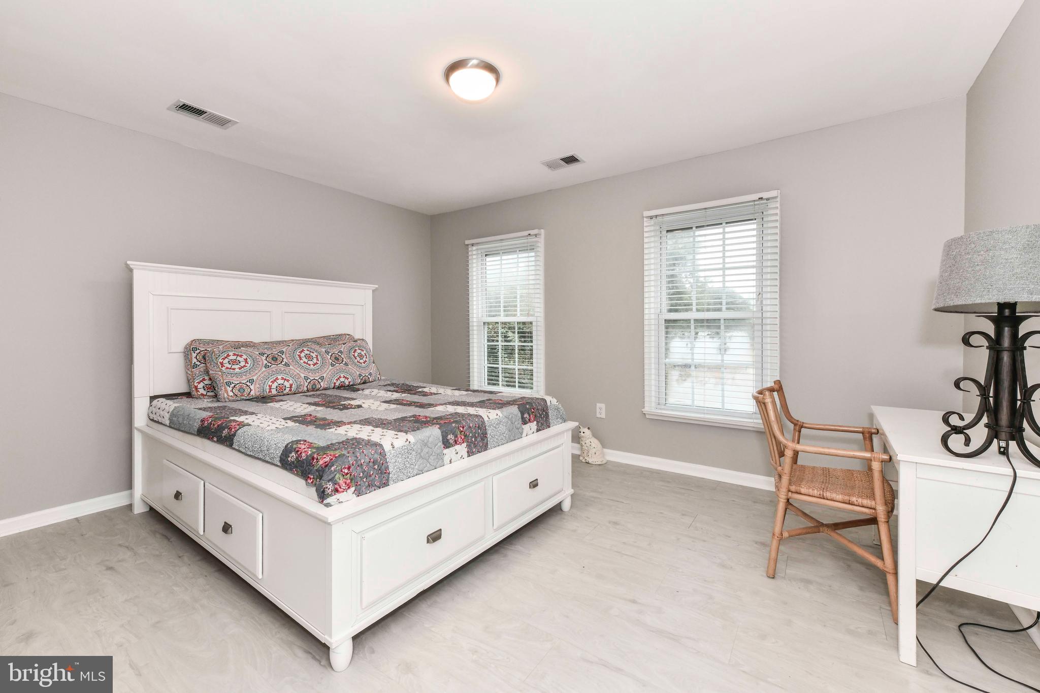 HAMPTON FOREST - Residential