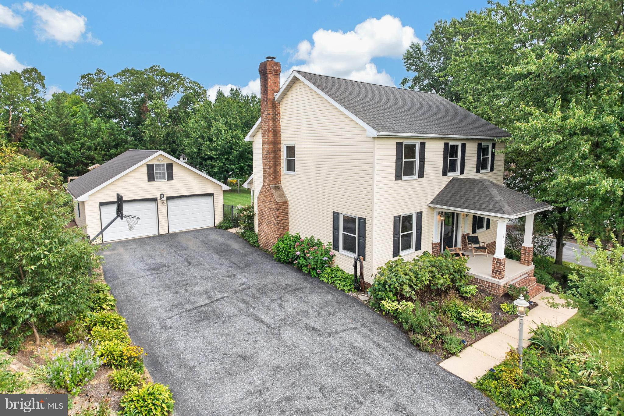 612 NISSLEY DRIVE