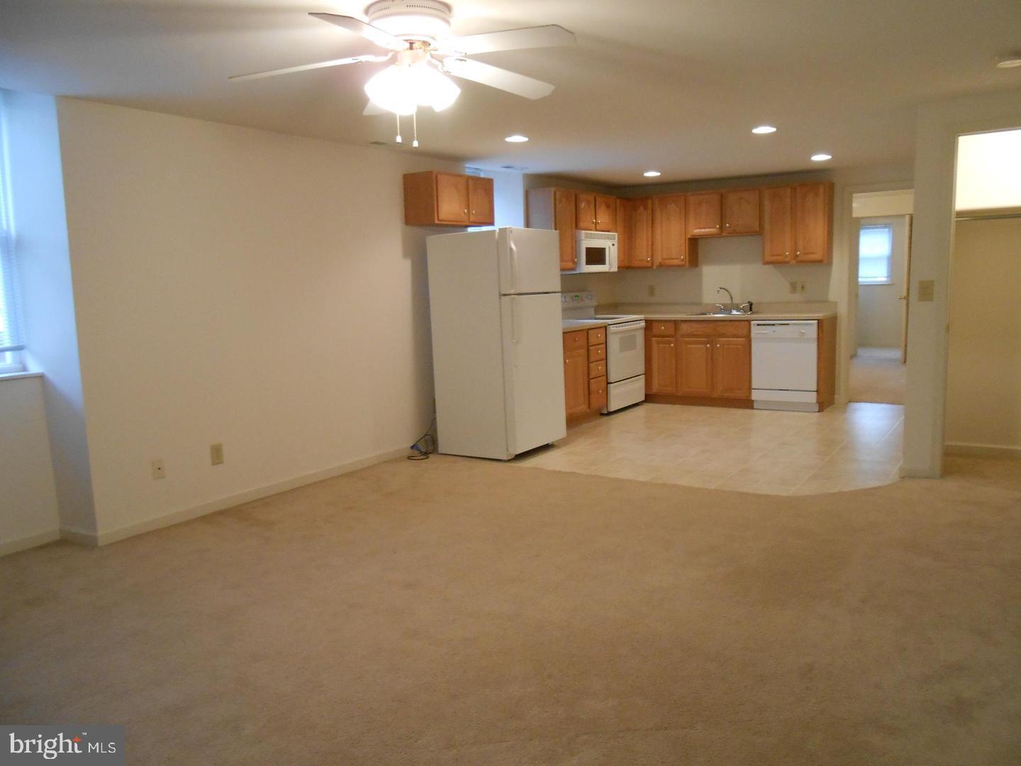 90 W CENTRAL AVENUE
