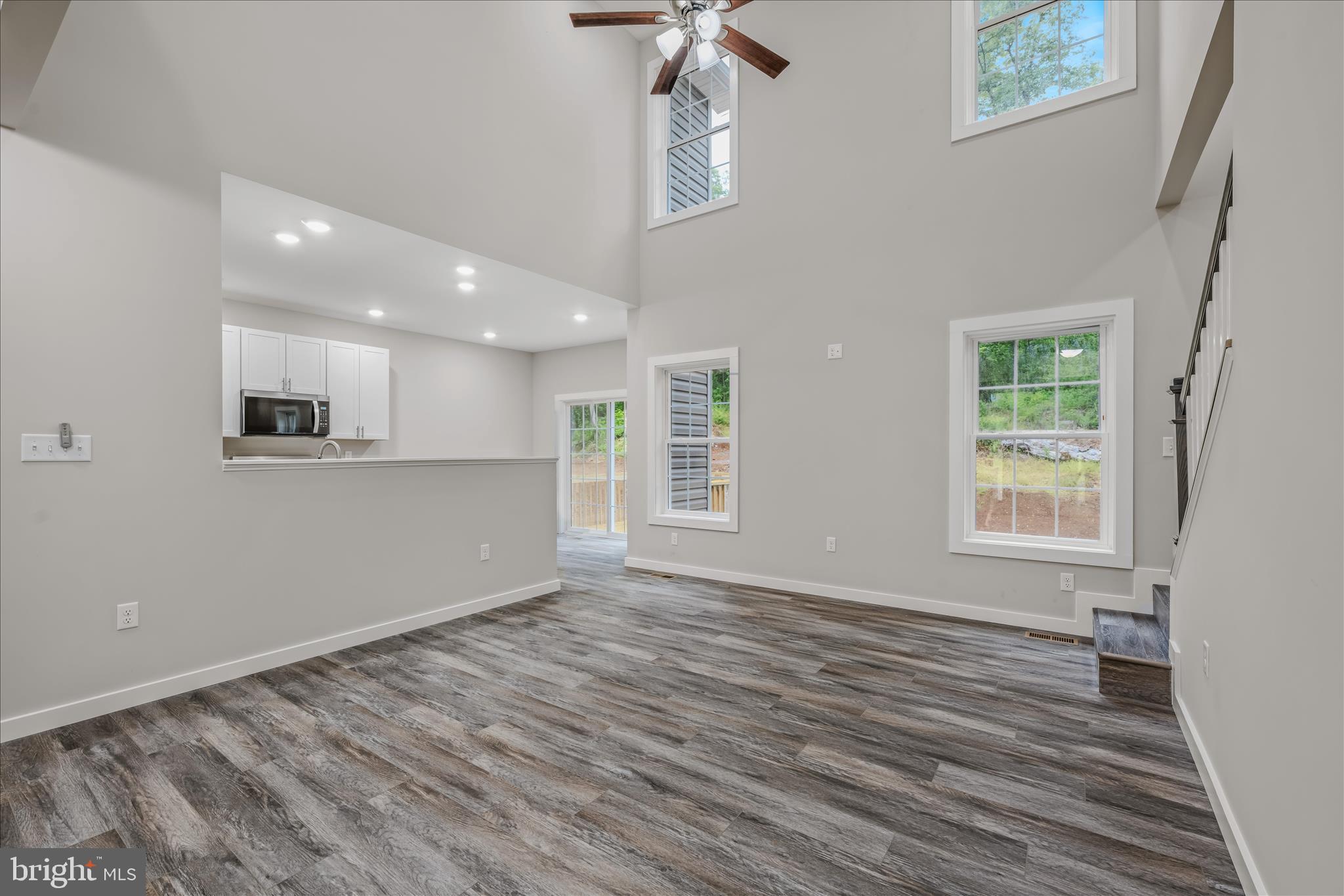 EVANS RUN - Residential