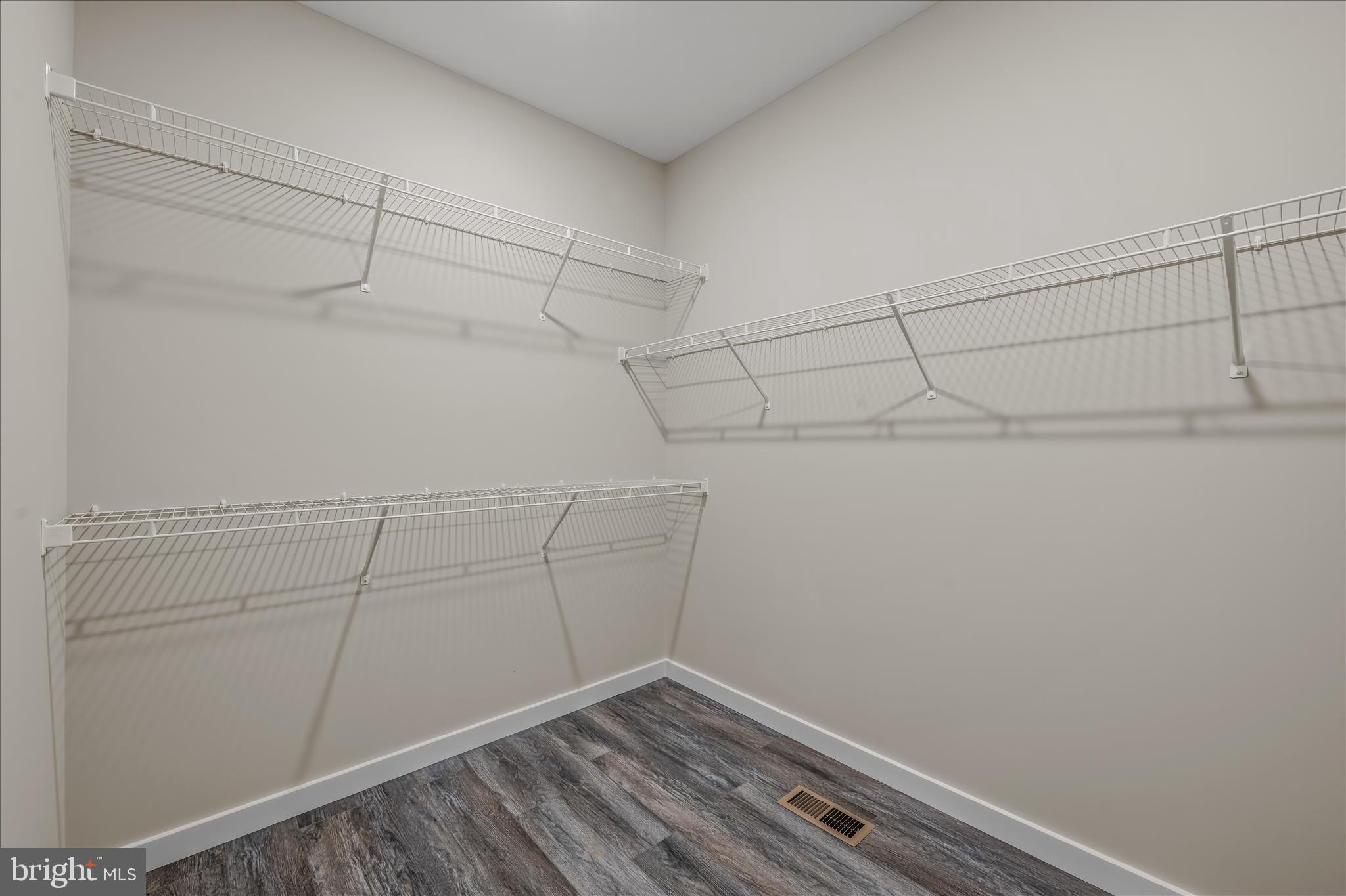 EVANS RUN - Residential