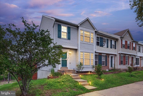 Photo of 6140 Kendra Way, CENTREVILLE, VA 20121 (MLS # VAFX2338988)