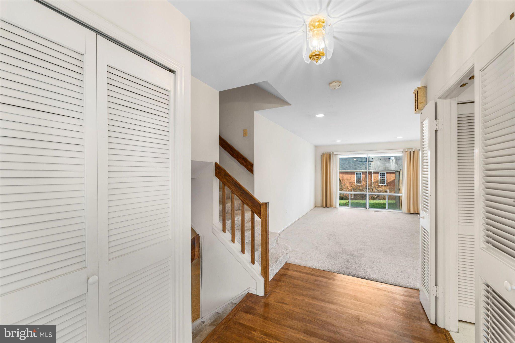 MOSBY WOODS - Residential