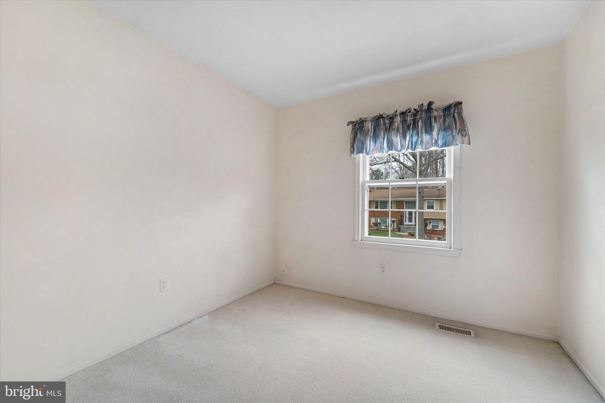 MOSBY WOODS - Residential