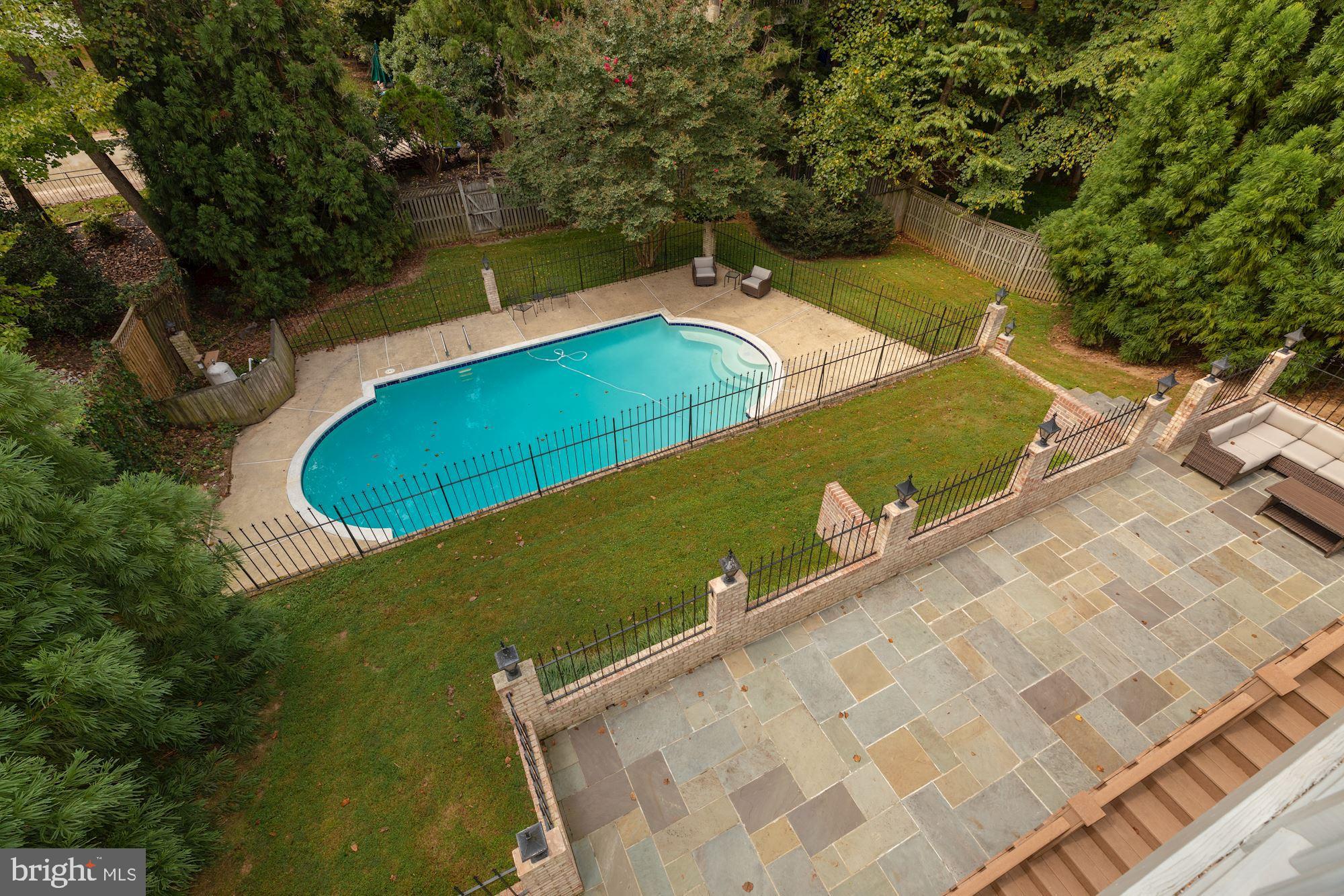 CHAIN BRIDGE FOREST - Residential