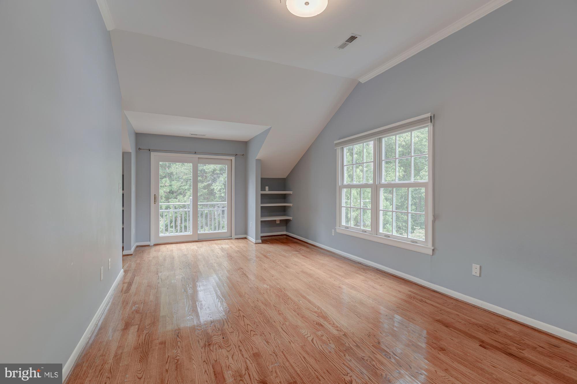 CHAIN BRIDGE FOREST - Residential