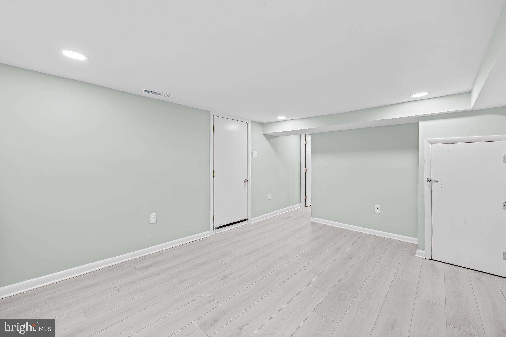 BROOKWOOD - Residential